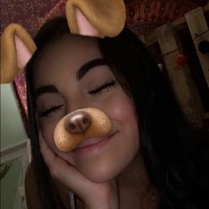 Meet your Posher, Brittney